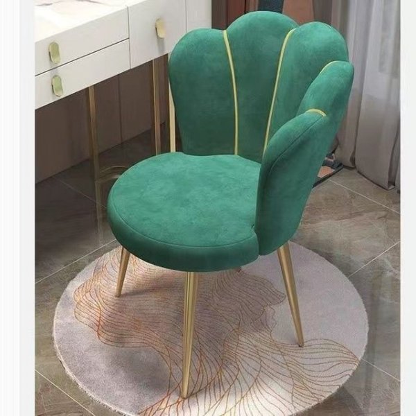 Modern Nordic Dressing Chair Velvet Home Living Room Dining Chairs Bedroom Furniture Makeup Stool ???? cadeira ?? Nail Chair